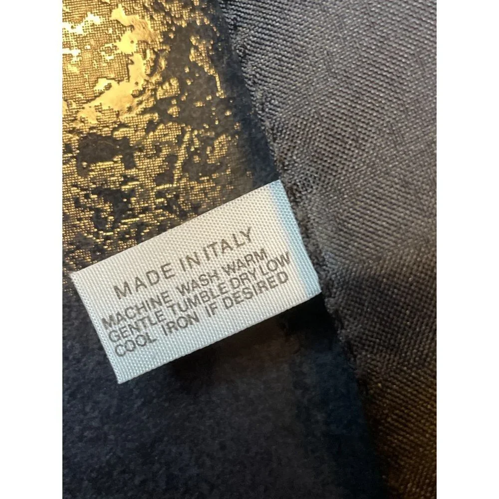 Carola’s Black White Paisley Polyester 30 x 30 Scarf